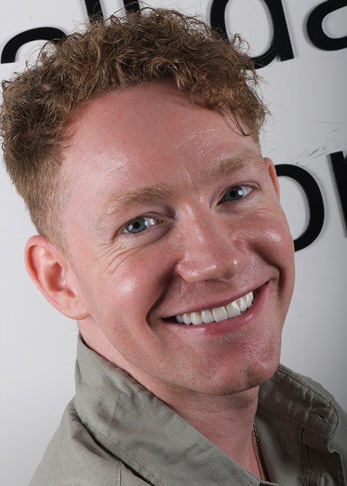 Happy-pacient-dental-implants