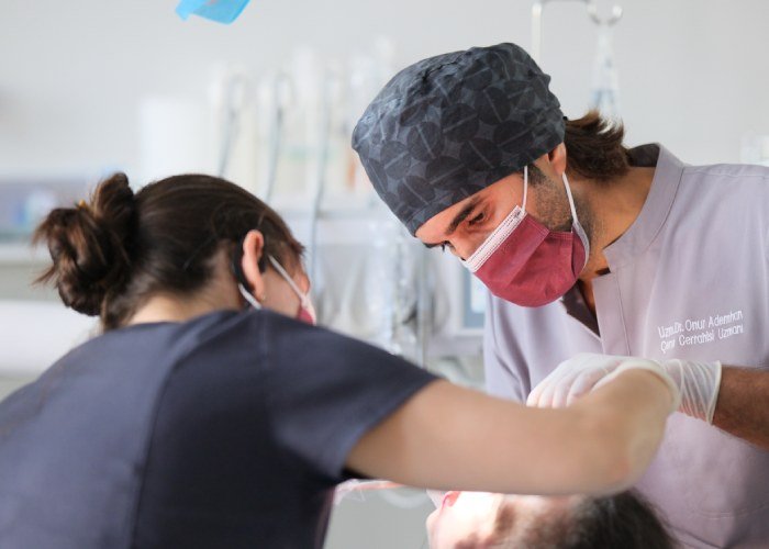 How Is a Tooth Extracted