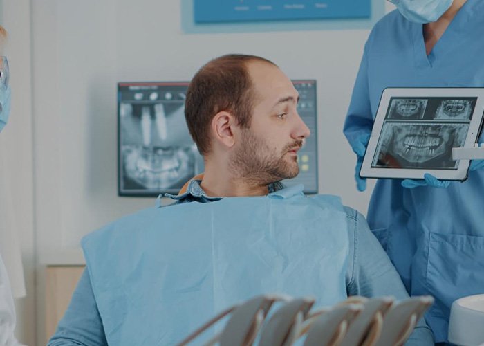 Dental implant infection diagnosis